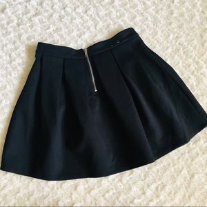 Aeropostale Size Small Pleated Skater Skirt Black